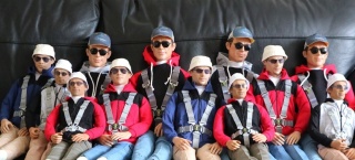 Pilotenpuppe mit Hoody (Variation) 1:3 blau/schwarz ohne Bart